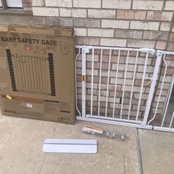 29-48” pressure mounted gate 