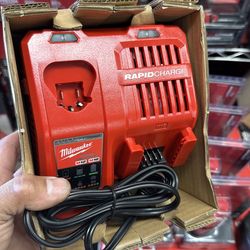 Milwaukee m18 rapid charger fast charger