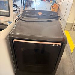 Samsung Dryer in excellent condition