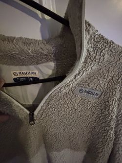 Magellan Outdoors Sherpa Quarter-Zip Pullover Medium