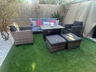 Patio furniture set outdoor new in the box