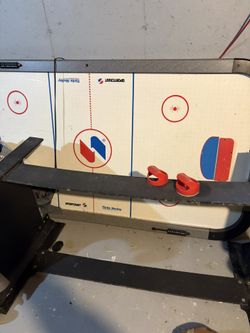 Air Hockey Table