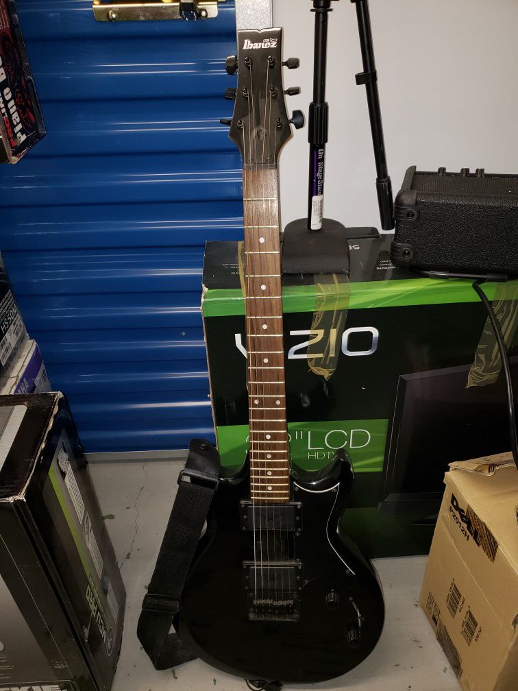 IBANEZ Gio Guitar and Amplifier