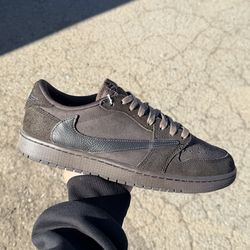 Jordan 1 Low Travis Scott Velvet