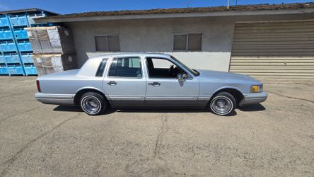 1993 Lincoln Town Car