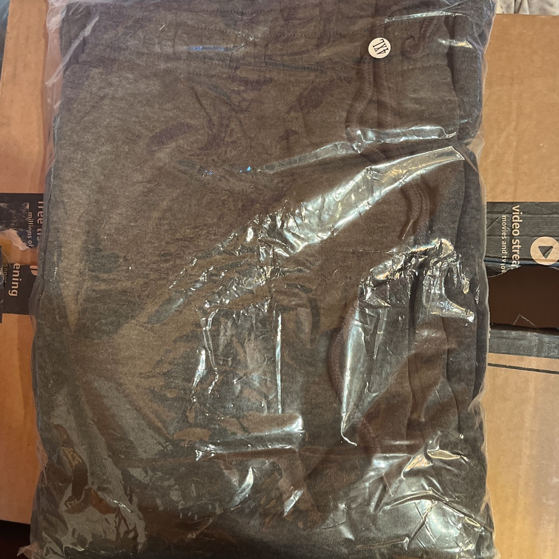 Men’s sweatpants