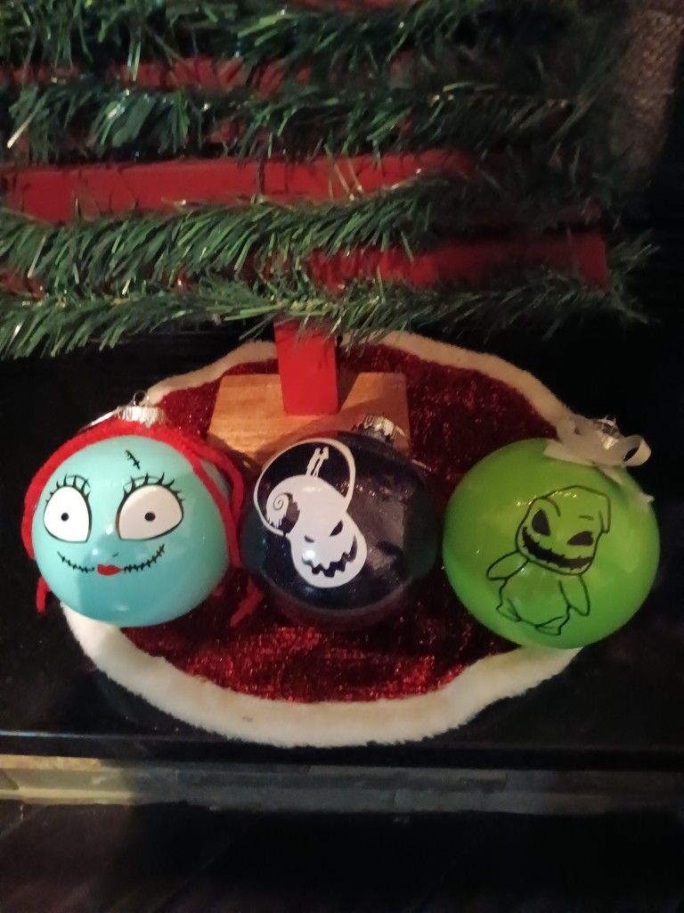 Jumbo Sized Ornaments (Personalized)