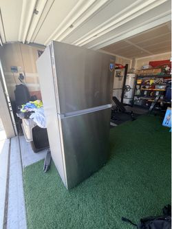 Fridge for parts $50 OBO