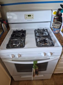 Gas stove