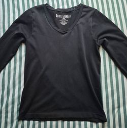 Black top size small