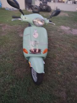 For sale 2002 vespar moped