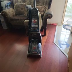 Bissell Carpet & Upholstery Cleaner