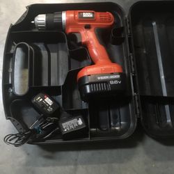 Black And Decker 9.6v Drill 