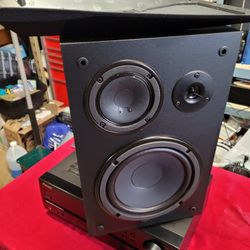Yamaha NS-A638 3-way  Bookshelf Speakers 