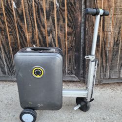 SE35 Airwheel Robot Luggage Electric Scooter UNTESTED! FOR PARTS ONLY!
