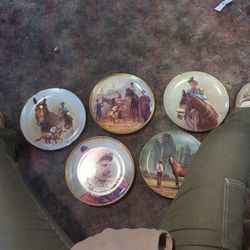 Collector Horseracing Plates