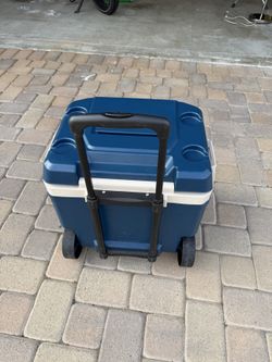 Igloo MaxCold 62 qt Rolling Cooler