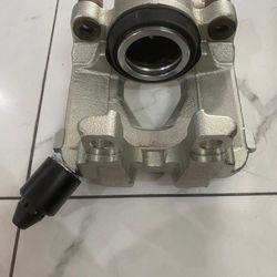 Front Passenger Brake Caliper For BMW E90/91/92 328i, E84 X1, E93 328i, 325i