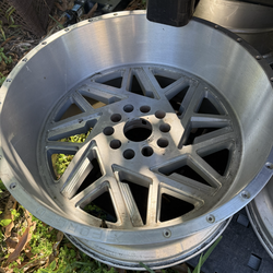 5x5.5-inch (5x139.7mm) x forgded wheels