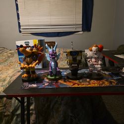 Lot Of 4 Controller Holder Figures