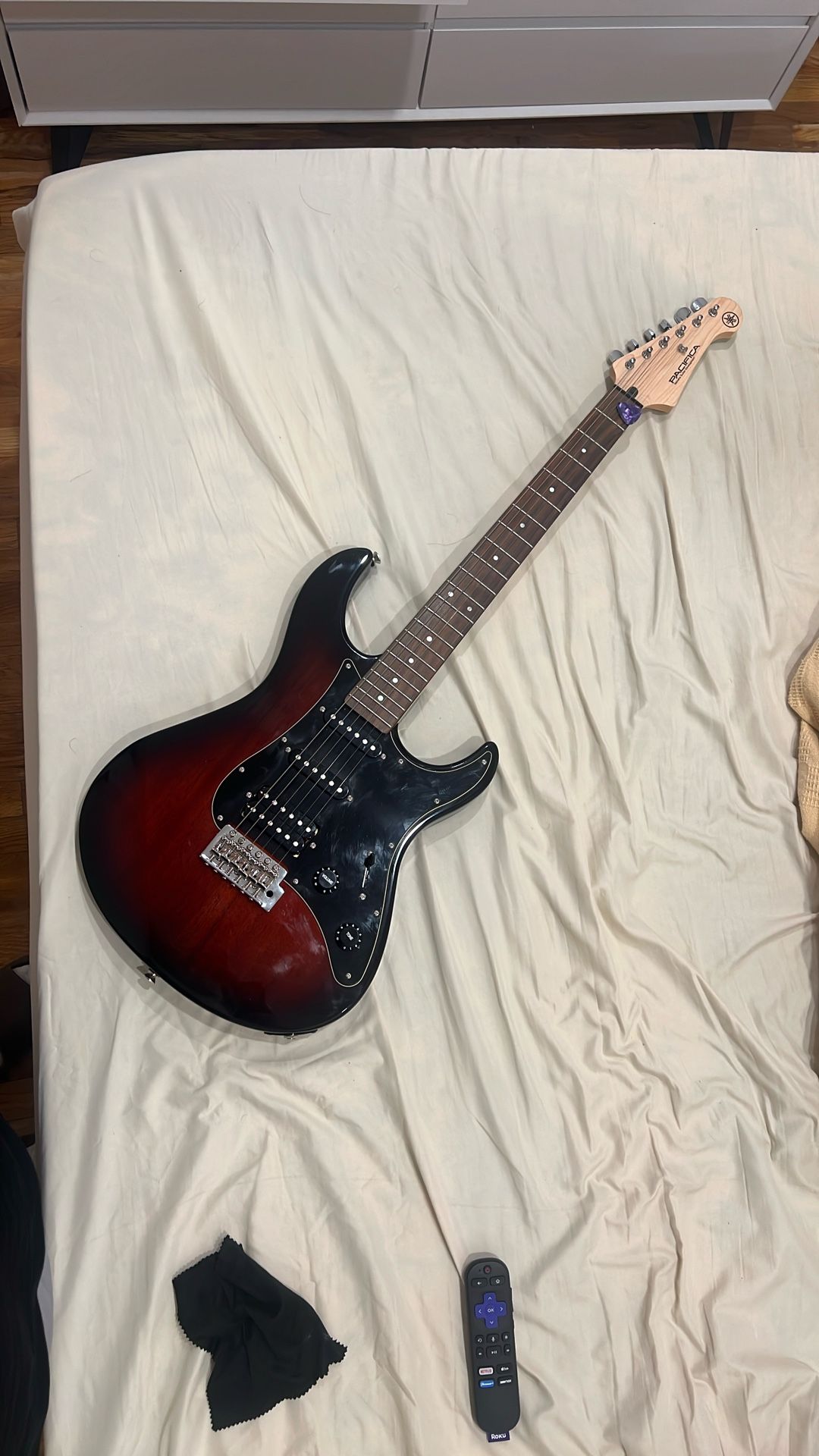Yamaha Electric Guitar