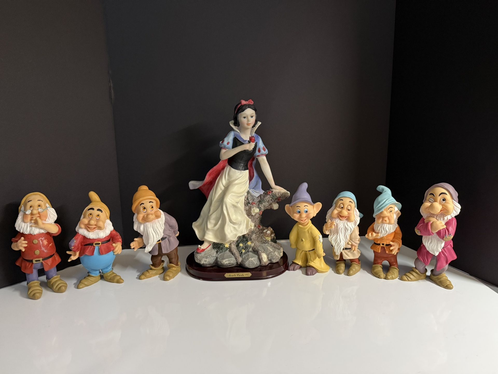 Vintage Snow White And The Seven Dwarfs Monti Carlo  Figurines