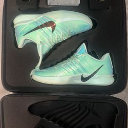 Nike All Star Warning Label Sabrina 3 Size 11 W