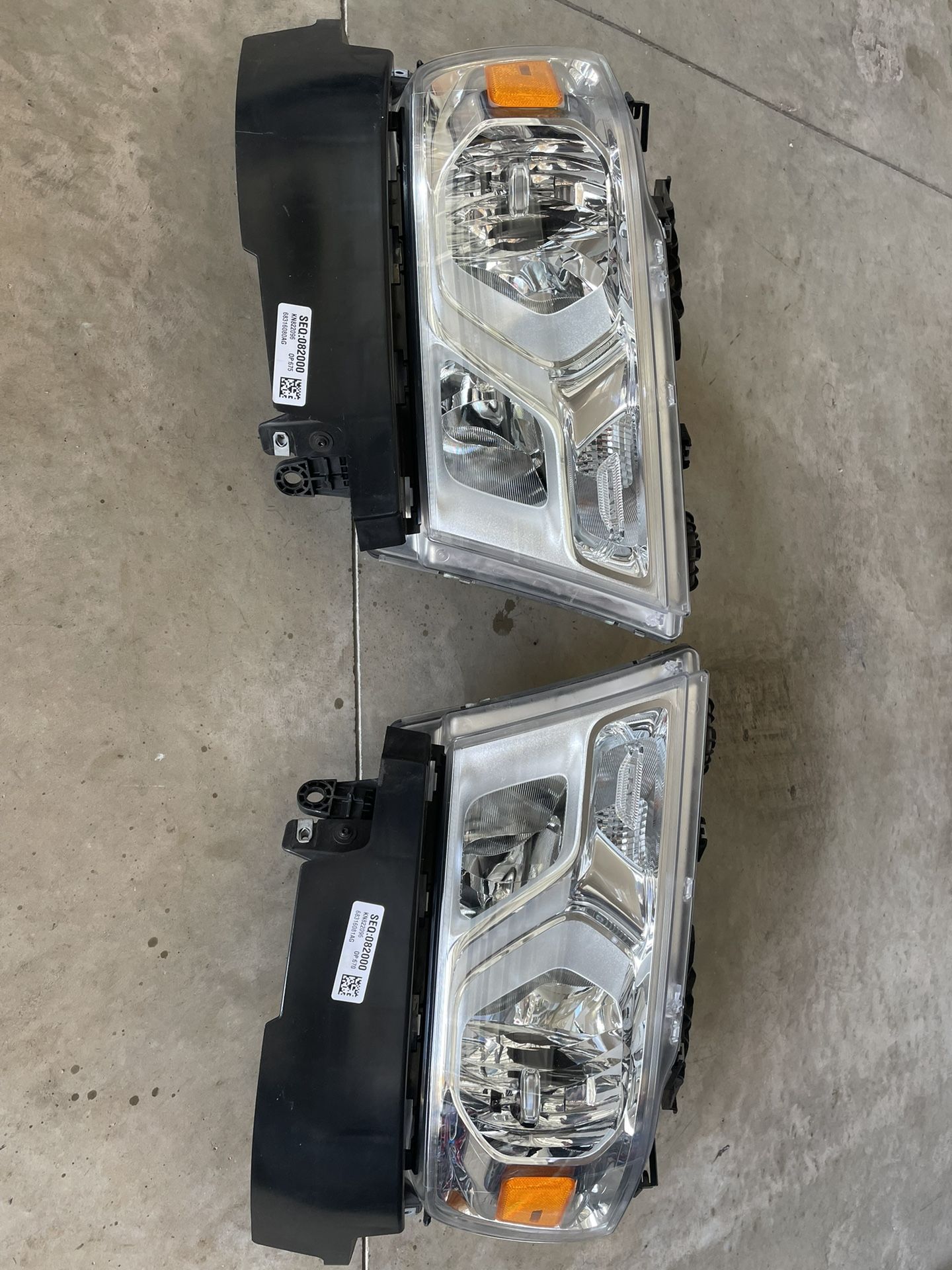 Headlights Ram 1500 Year 2019 To 2023 New Body 