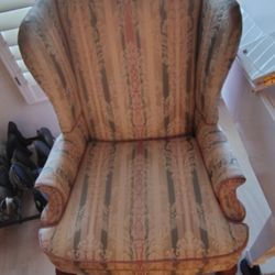 Very Comfortable And Very Clean Strong Chair