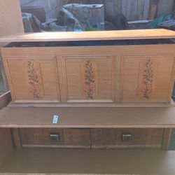 Wood Chest 