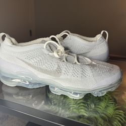 Size 14 - Nike Air VaporMax 2023 Flyknit Pure Platinum