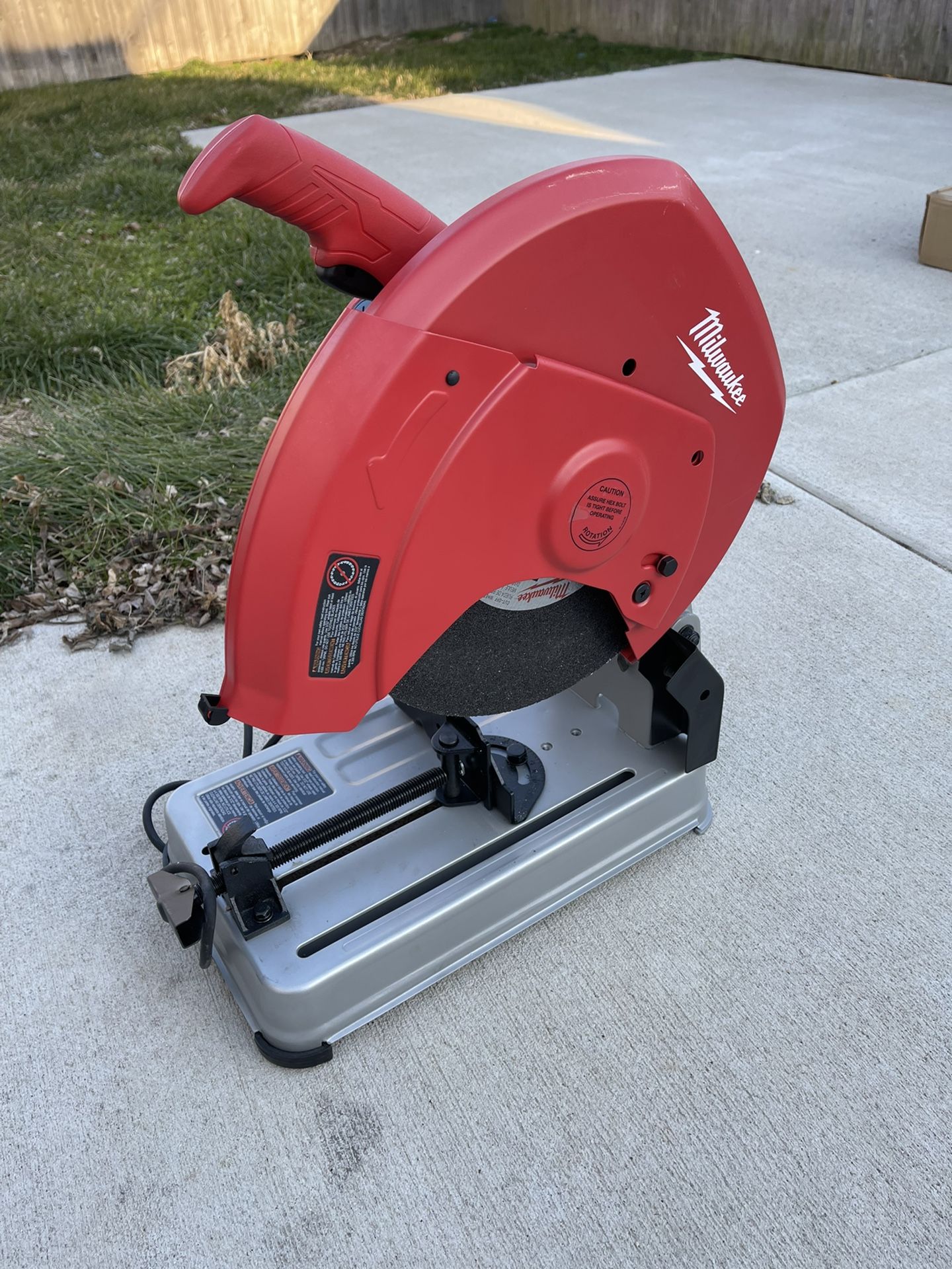 Milwaukee 14 abrasive cut off saw deals