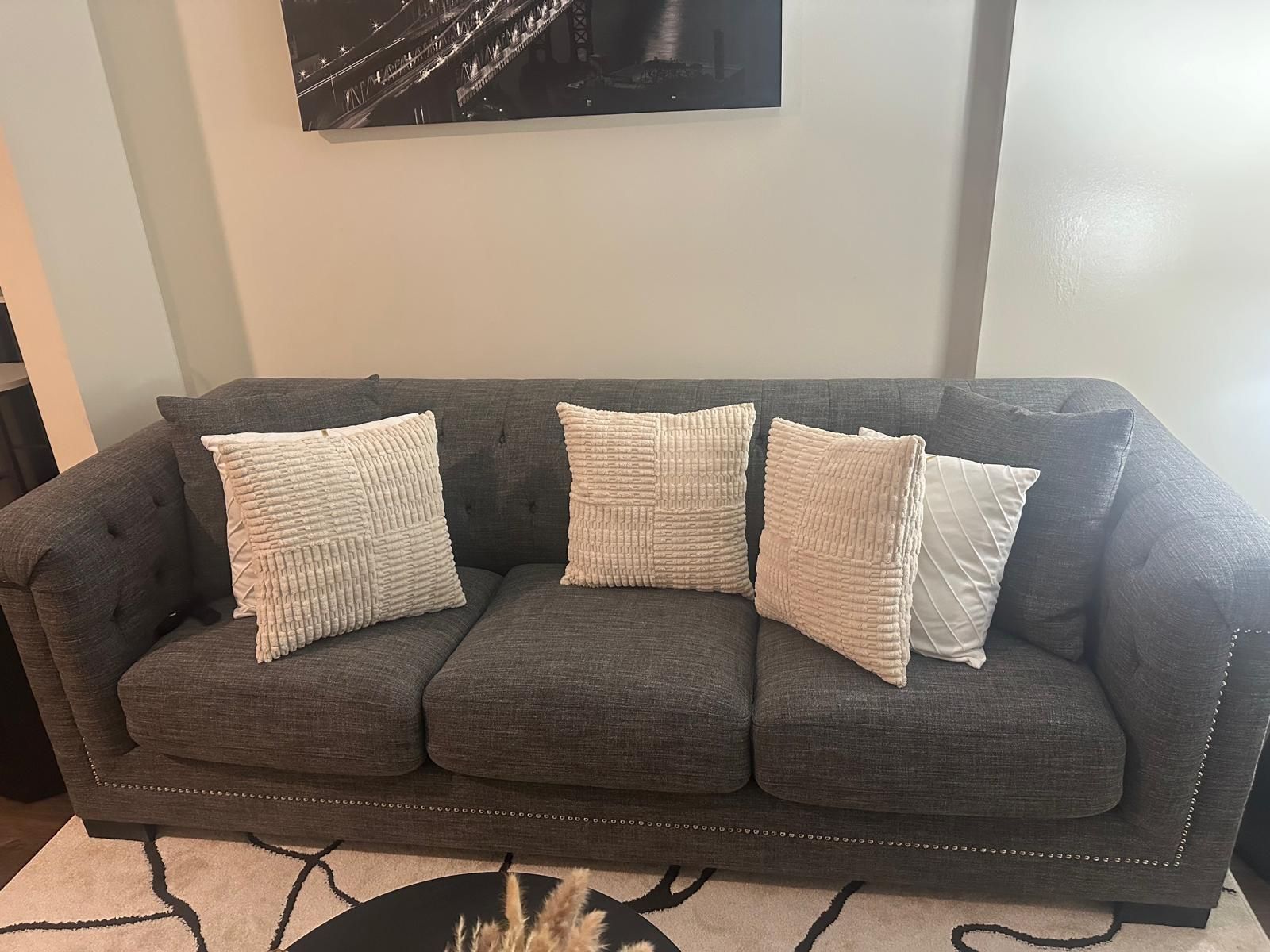 Couch W/ Pull Out Bed