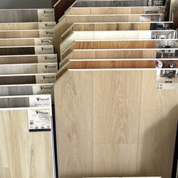 Vinyl & Laminate Floor / Pisos Desde $1.39sqft 