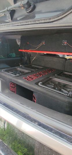 Kicker Quad Box with Taramps HD 3k