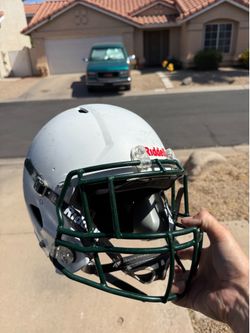 Riddell Small/Medium White Football Helmet