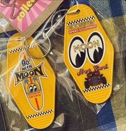 Moon eyes 👀 mooneyes speed equipment retro style motel keychain Other pics on ad sold separately SHIPPING AVAILABLE