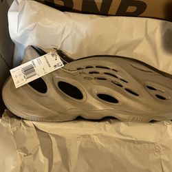 Yeezy Foam Runner