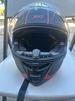 Motorcycle helmet