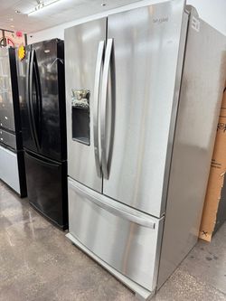 Whirlpool 28-inch Wide Stainless Steel Top-Freezer Refrigerator End of year sale!💧