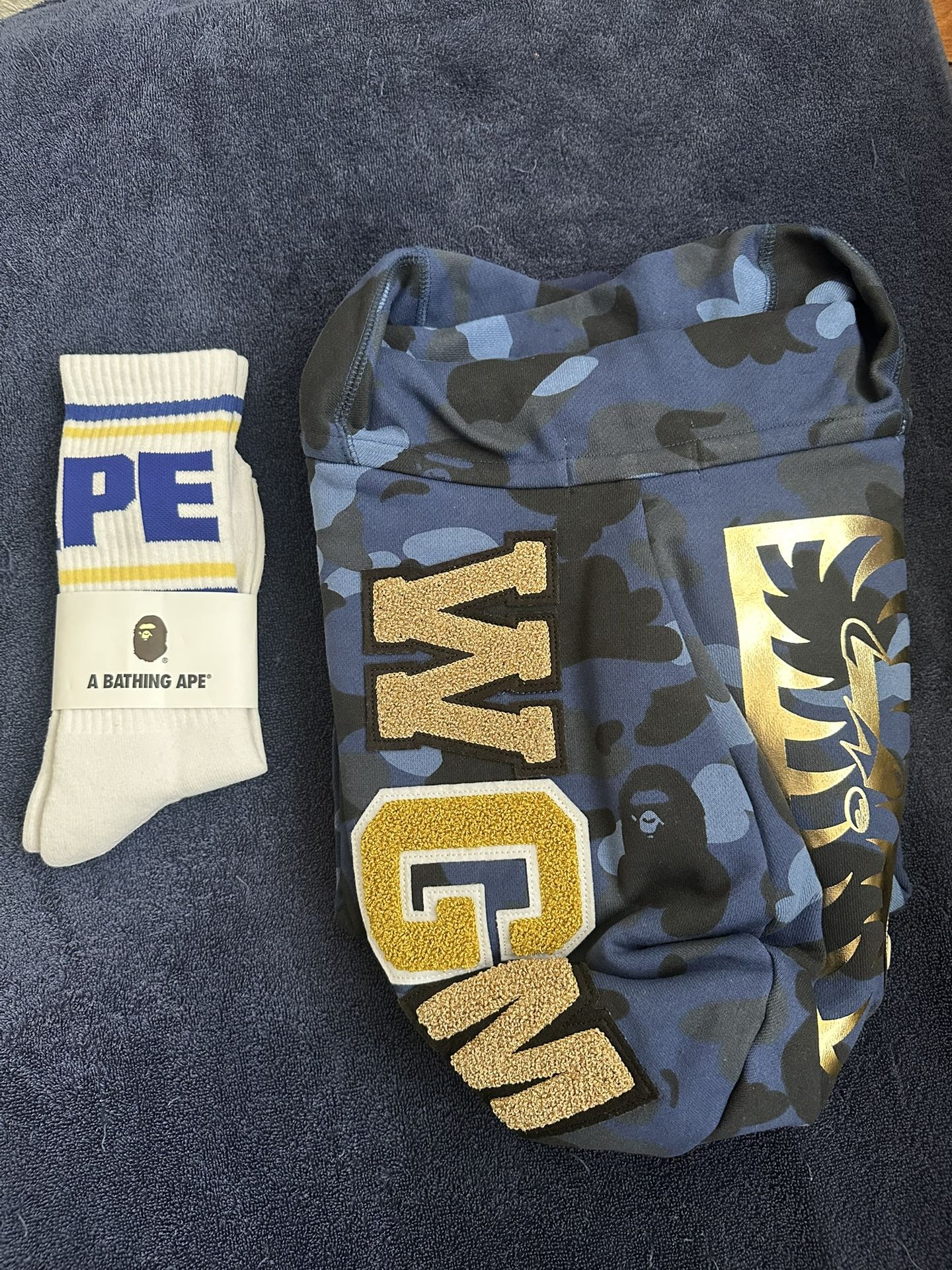 Size Large Bape Hoodie Camo