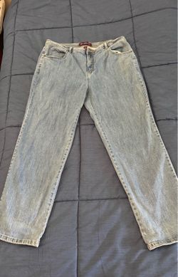 Women’s jeans