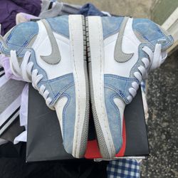 Air Jordan 1’s Size 4.5M And 6 W