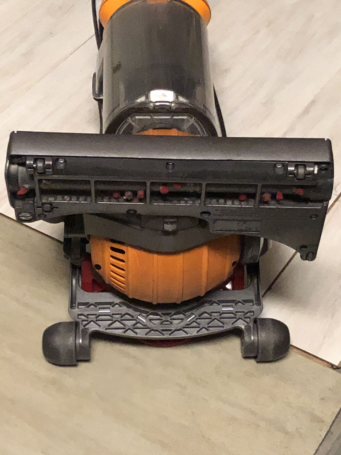 Dyson DC 25 vacuum cleaner ( read description) for Sale in Albuquerque