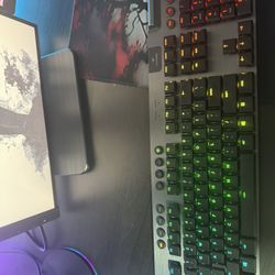 G915 Wireless Keyboard 