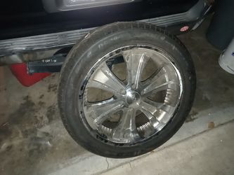 Un set de llantas con sis rines boss