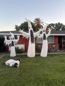 Giant Halloween Inflatable Ghost Trio