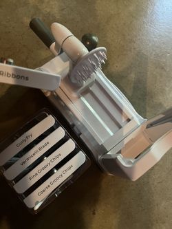 5-Blade Veggie Spiralizer 