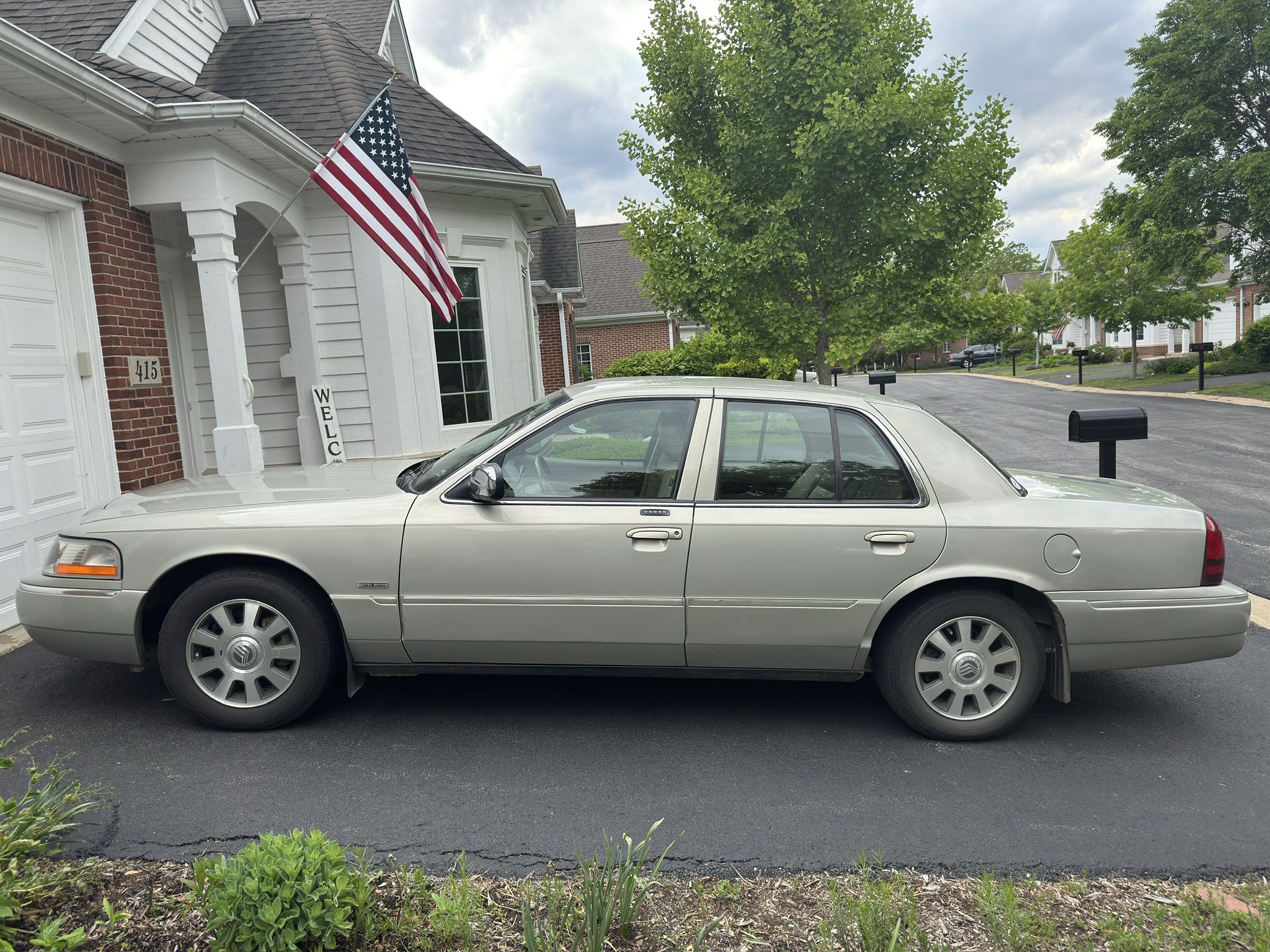 2004 Mercury Grand Marquis