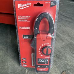 Milwaukee 600 Amp AC/DC Digital Clamp Meter